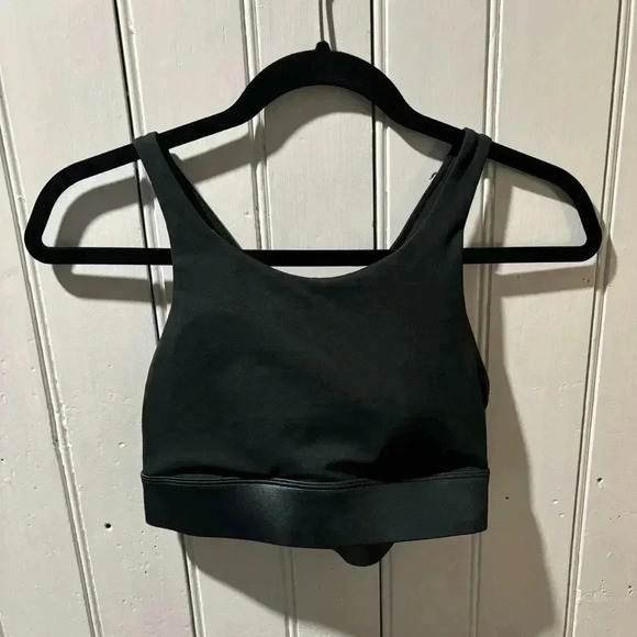 Fabletics No-Bounce High Impact Sports Bra - Picture 4 of 8